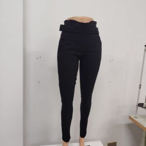 Pantalón negro