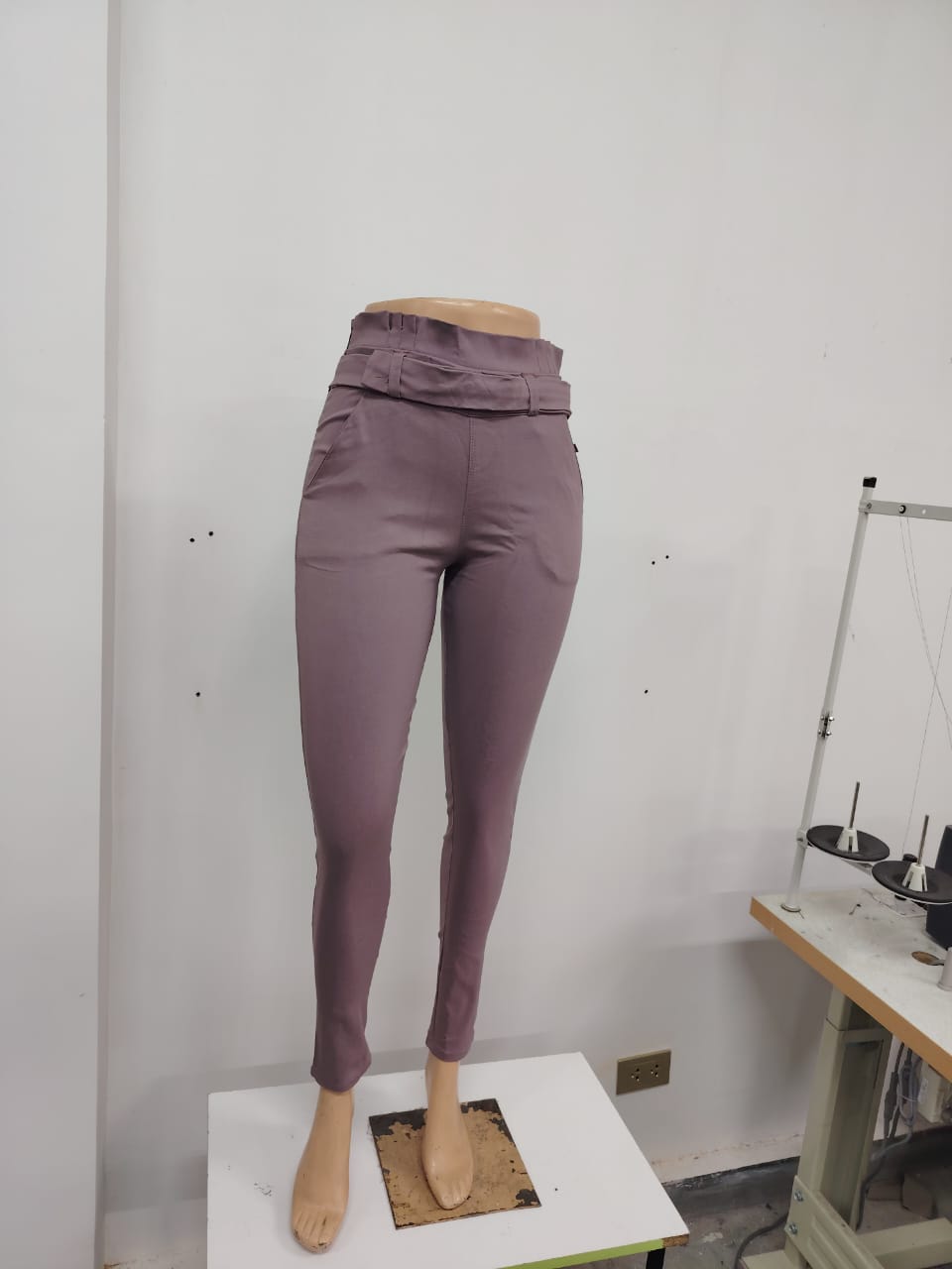Pantalón palo de rosa